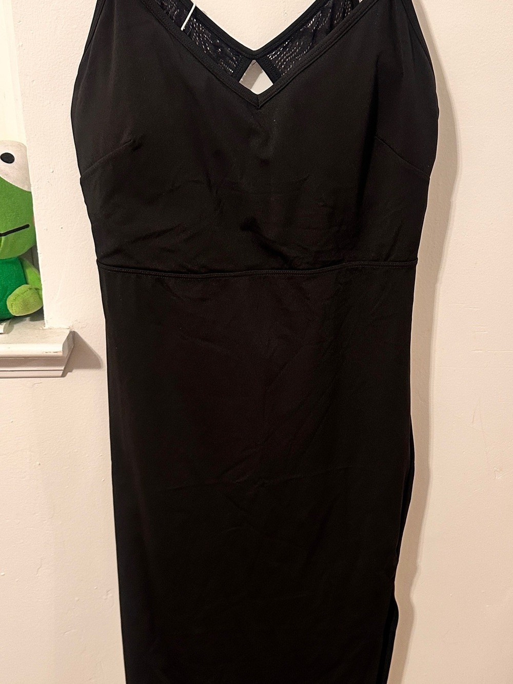HALARA Black V‑Neck Midi Tank Dress with Mesh Trim